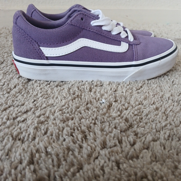 Vans Purple and White Girls Casual Shoes - Picture 5 of 11
